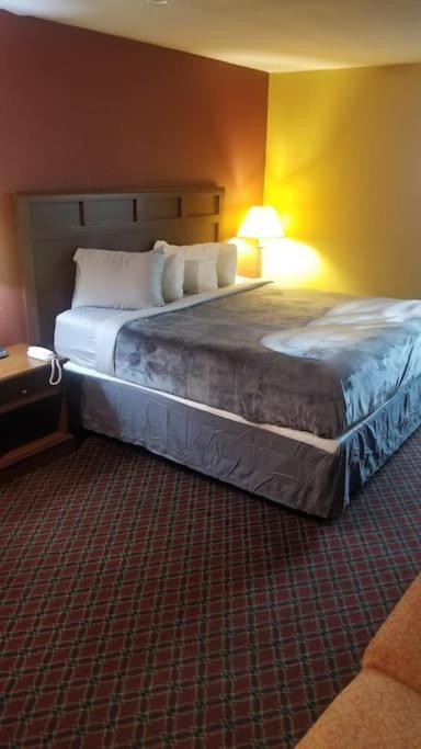 סטילווטר Hotel 2 Queen Beds Hotel Room 106 Wi-Fi Booking מראה חיצוני תמונה